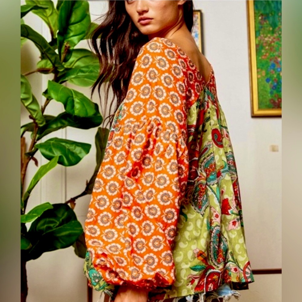 BUCKETLIST Bohemian Vibrant Beautiful Colors Balloon Sleeves Top - Picture 4 of 6